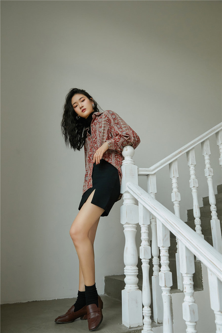 Vintage Long Sleeve Red Floral Stripe Blouse with Lantern Sleeves