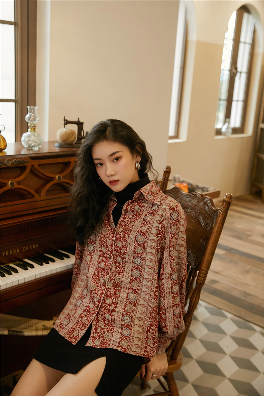 Vintage Long Sleeve Red Floral Stripe Blouse with Lantern Sleeves