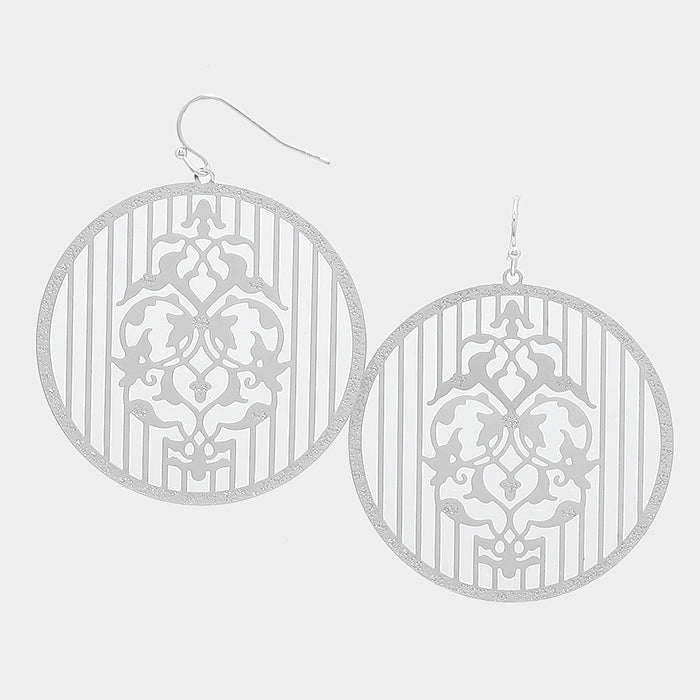 Filigree Pattern Laser Cut out Metal Disc Earrings Silver Tone