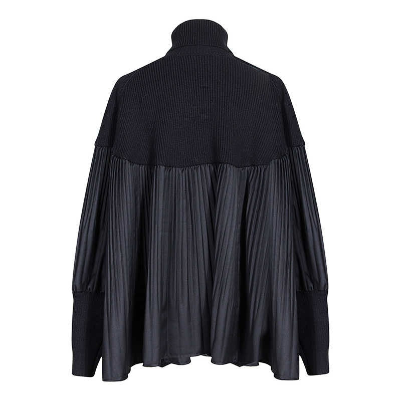 Pleated Swing Split Knit Turtleneck Collar Sweater Black