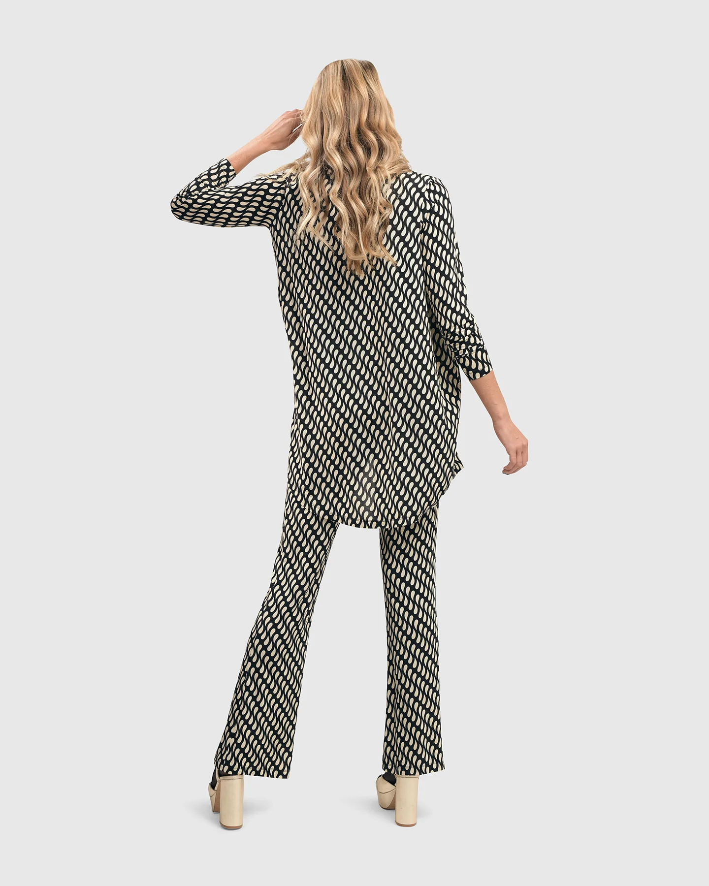Droplet Bootleg Flare Pants by Alembika