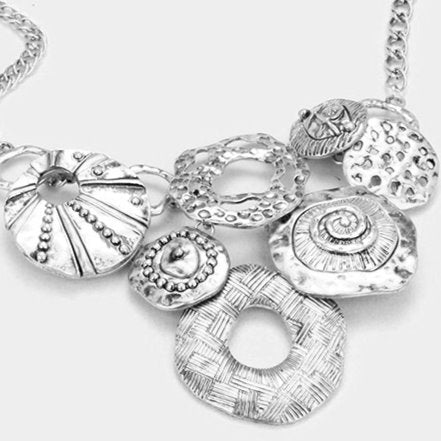 Abstract hammered metal hoop link necklace