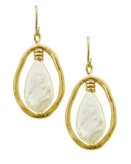 Pearl Dangle Earring Matte Gold Tone