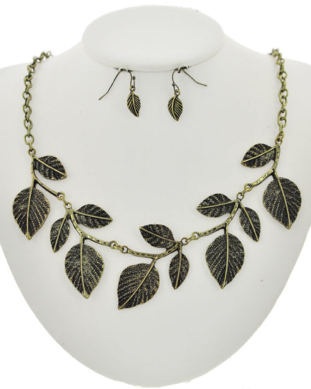 Antiqued Silver Toned Leaf Motif Necklace & Earring Set