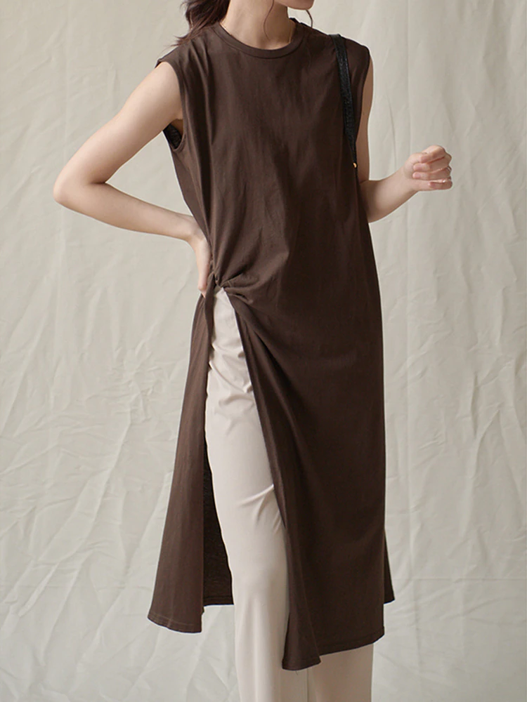 Sleeveless Long Crew Neck Tee w/ Side Slit and Knot Detail in Coffee