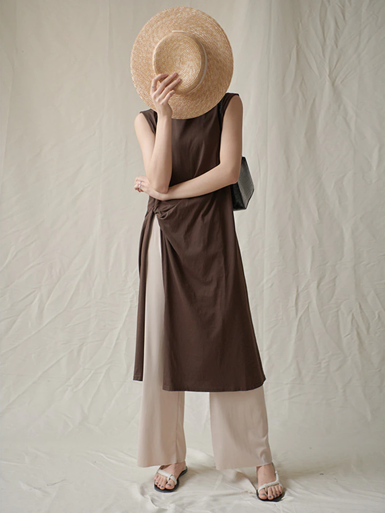 Sleeveless Long Crew Neck Tee w/ Side Slit and Knot Detail in Coffee